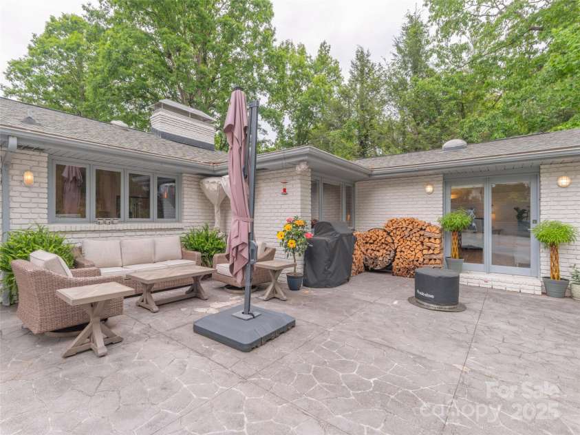 6 Browntown Road, Asheville, NC 28803.  MLS# CAR4262915, YatesRealty ID 14918. Back Patio