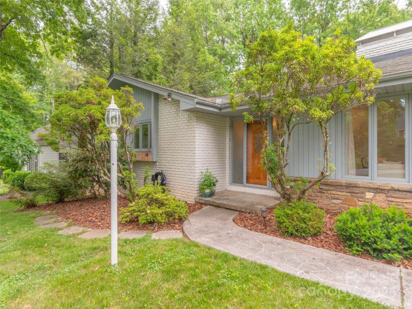 6 Browntown Road, Asheville, NC 28803.  MLS# CAR4262915, YatesRealty ID 14918. Front Entry Exterior