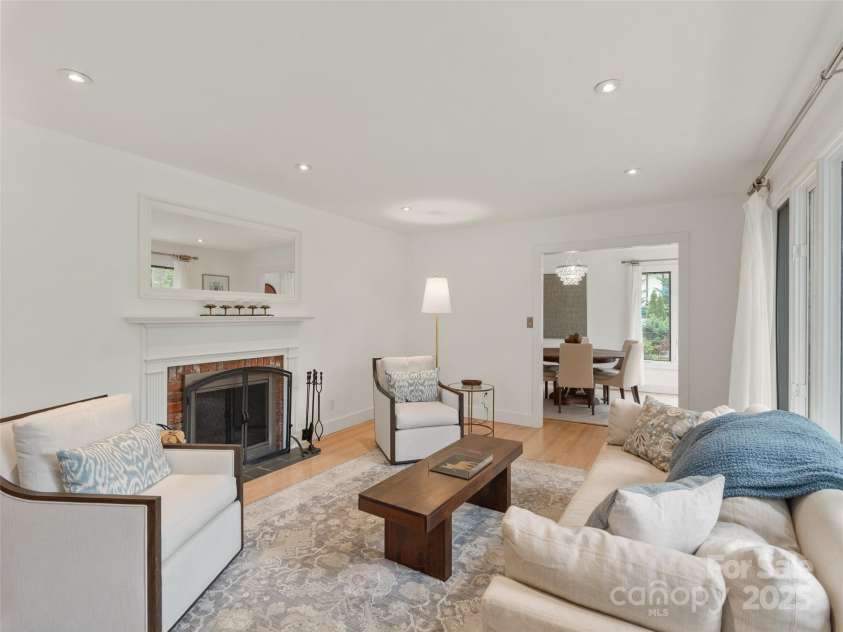 6 Browntown Road, Asheville, NC 28803.  MLS# CAR4262915, YatesRealty ID 14918. Living Room