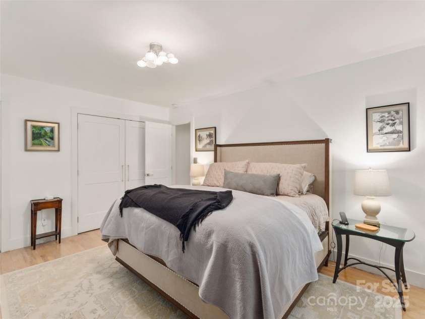 6 Browntown Road, Asheville, NC 28803.  MLS# CAR4262915, YatesRealty ID 14918. Primary Bedroom