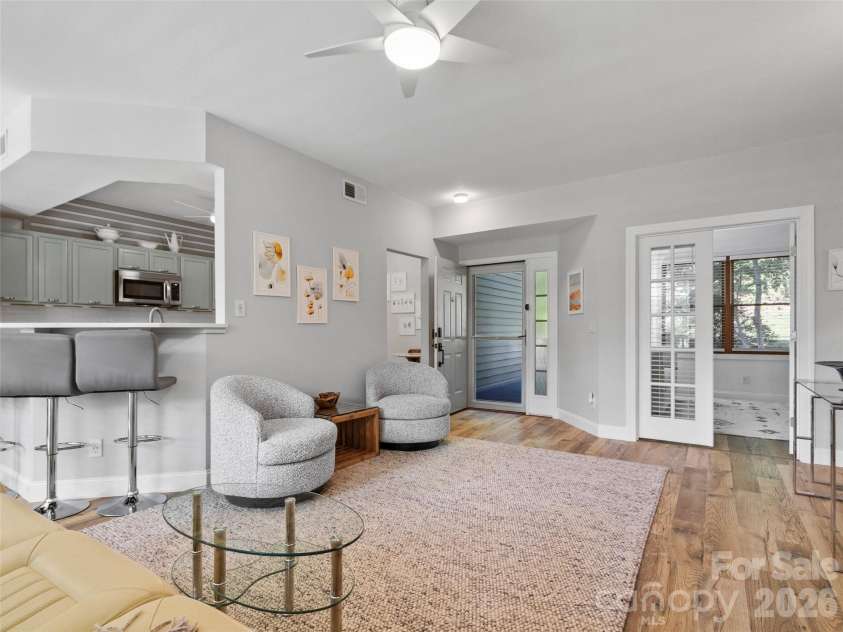 220 Stoney Falls Loop, Burnsville, NC 28714.  MLS# CAR4373084, YatesRealty ID 14919. 