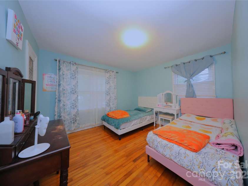 3016 Boston Avenue, Charlotte, NC 28212.  MLS# CAR4258590, YatesRealty ID 14919. 