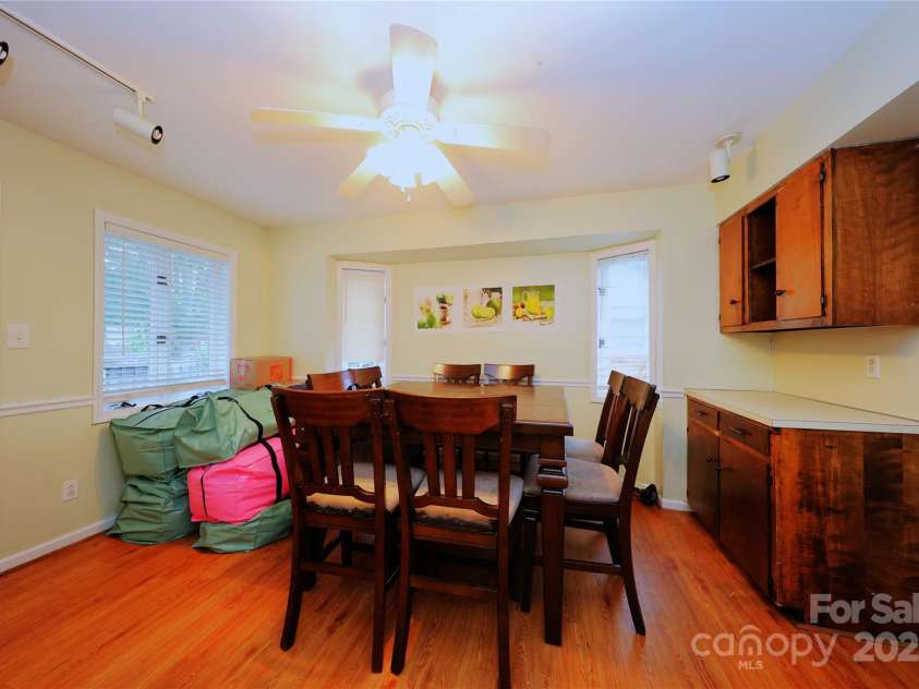 3016 Boston Avenue, Charlotte, NC 28212.  MLS# CAR4258590, YatesRealty ID 14919. 