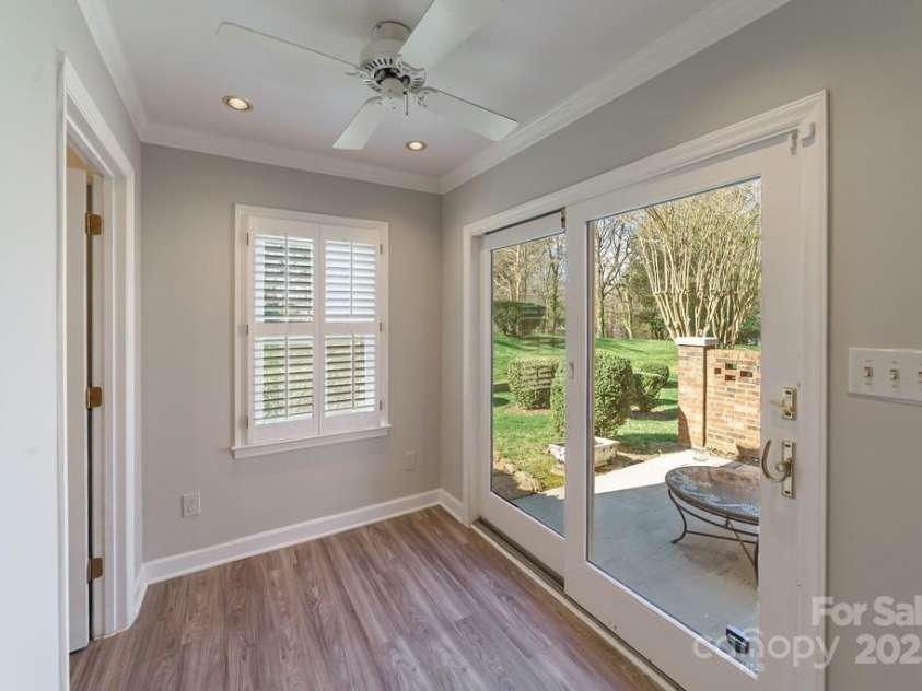 4351 Woodglen Lane, Charlotte, NC 28226.  MLS# CAR4237723, YatesRealty ID 14920. 