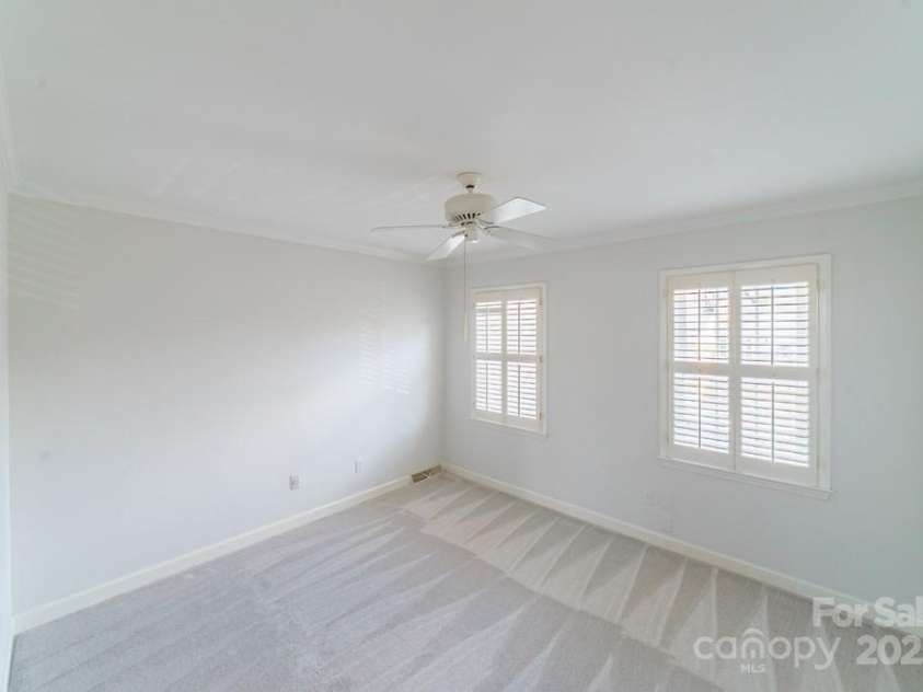 4351 Woodglen Lane, Charlotte, NC 28226.  MLS# CAR4237723, YatesRealty ID 14920. 