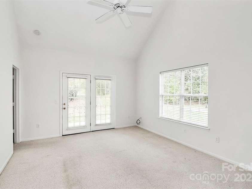 11539 Delores Ferguson Lane, Charlotte, NC 28277.  MLS# CAR4246647, YatesRealty ID 14921. 