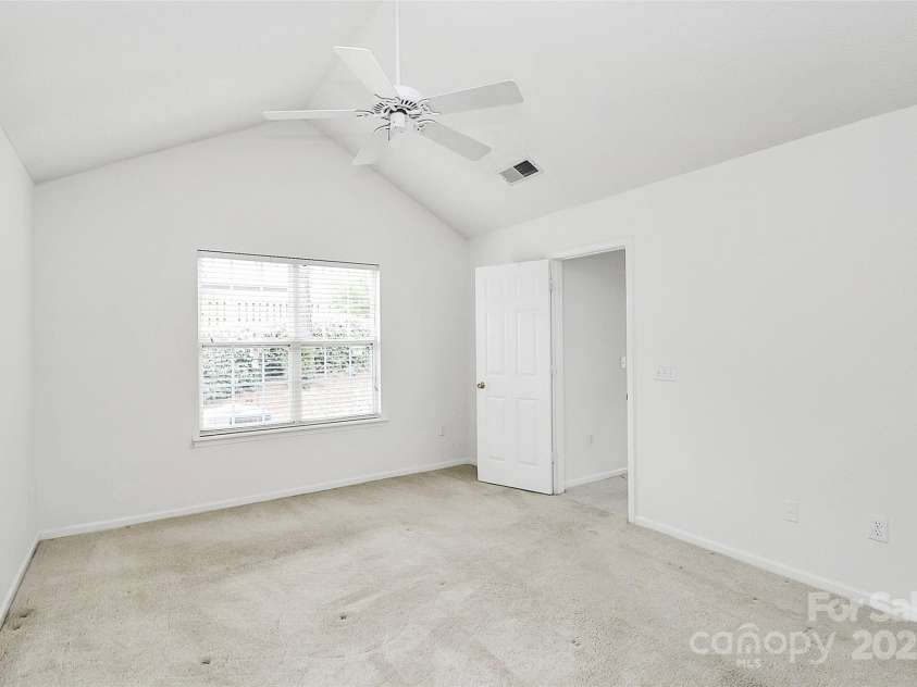 11539 Delores Ferguson Lane, Charlotte, NC 28277.  MLS# CAR4246647, YatesRealty ID 14921. 