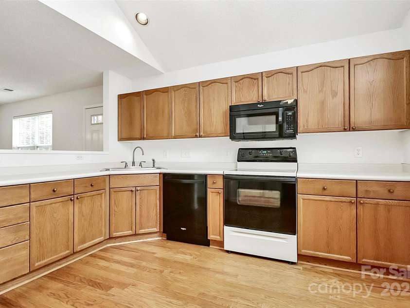 11539 Delores Ferguson Lane, Charlotte, NC 28277.  MLS# CAR4246647, YatesRealty ID 14921. 