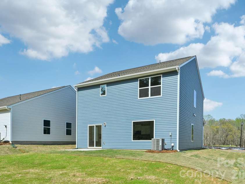 718 Willow Estates Drive, Shelby, NC 28150.  MLS# CAR4374043, YatesRealty ID 14921. 