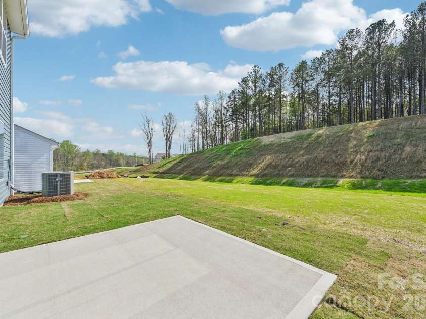 718 Willow Estates Drive, Shelby, NC 28150.  MLS# CAR4374043, YatesRealty ID 14921. 