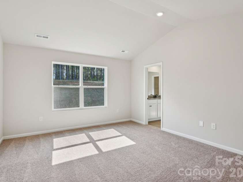 718 Willow Estates Drive, Shelby, NC 28150.  MLS# CAR4374043, YatesRealty ID 14921. 