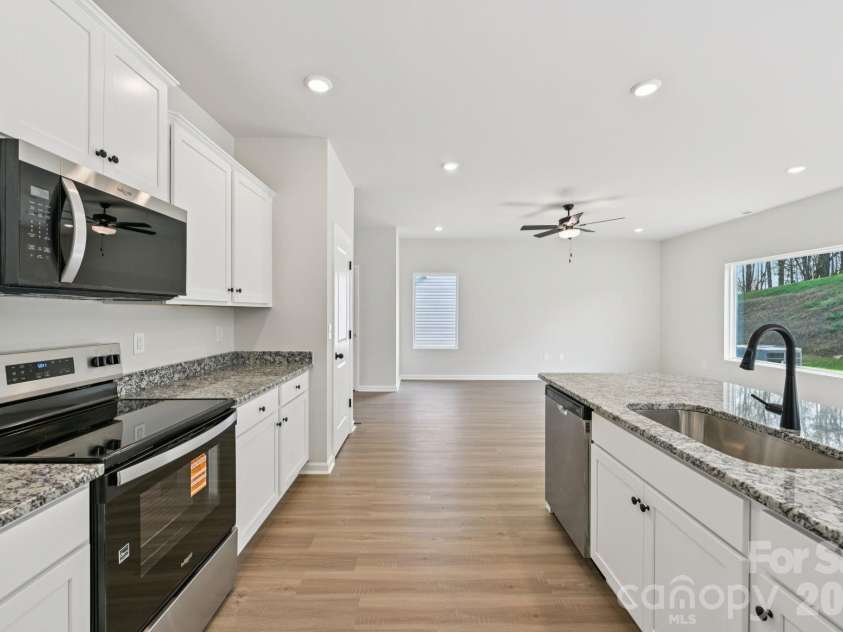 718 Willow Estates Drive, Shelby, NC 28150.  MLS# CAR4374043, YatesRealty ID 14921. 