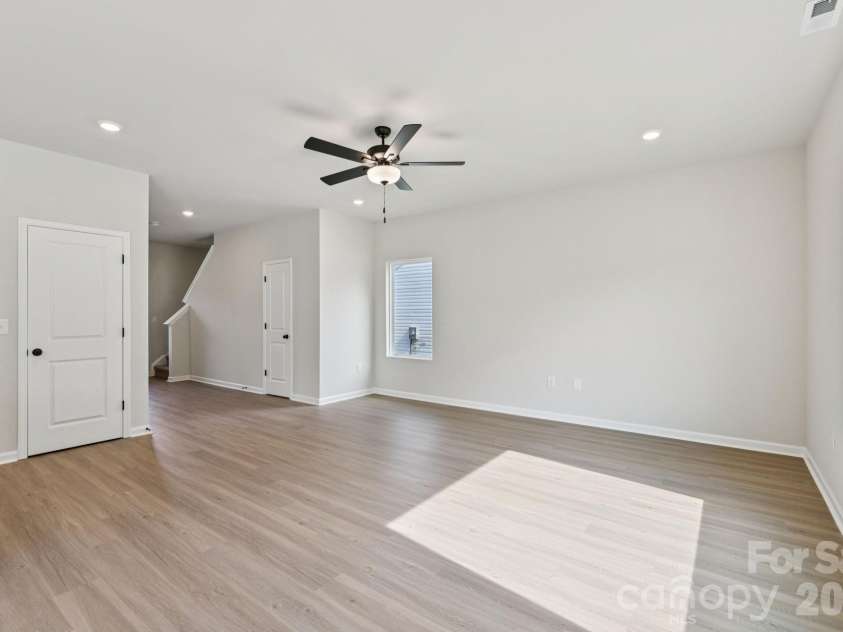 718 Willow Estates Drive, Shelby, NC 28150.  MLS# CAR4374043, YatesRealty ID 14921. 
