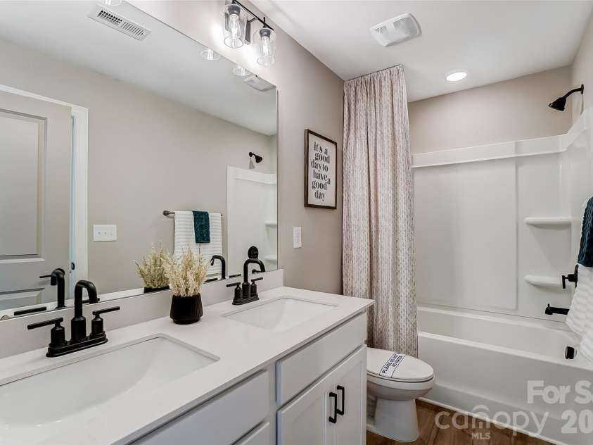 109 Summerhill Drive, Mooresville, NC 28115.  MLS# CAR4373648, YatesRealty ID 14922. Full bath on upper floor