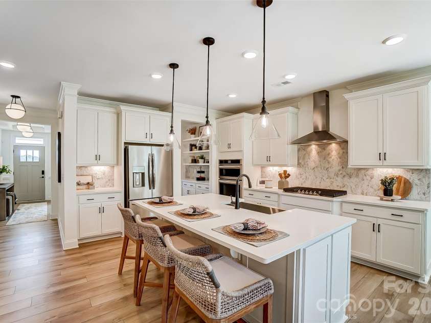 109 Summerhill Drive, Mooresville, NC 28115.  MLS# CAR4373648, YatesRealty ID 14922. Kitchen