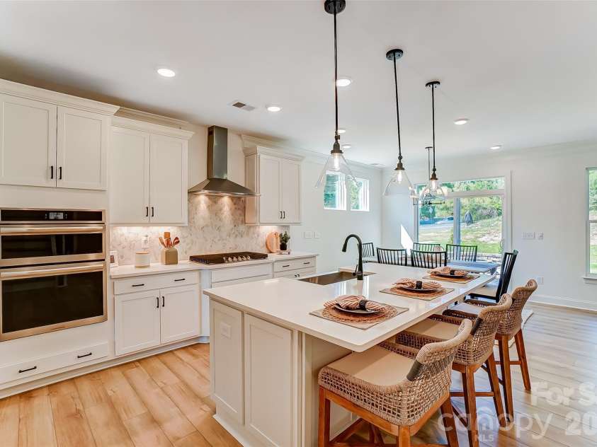 109 Summerhill Drive, Mooresville, NC 28115.  MLS# CAR4373648, YatesRealty ID 14922. Kitchen