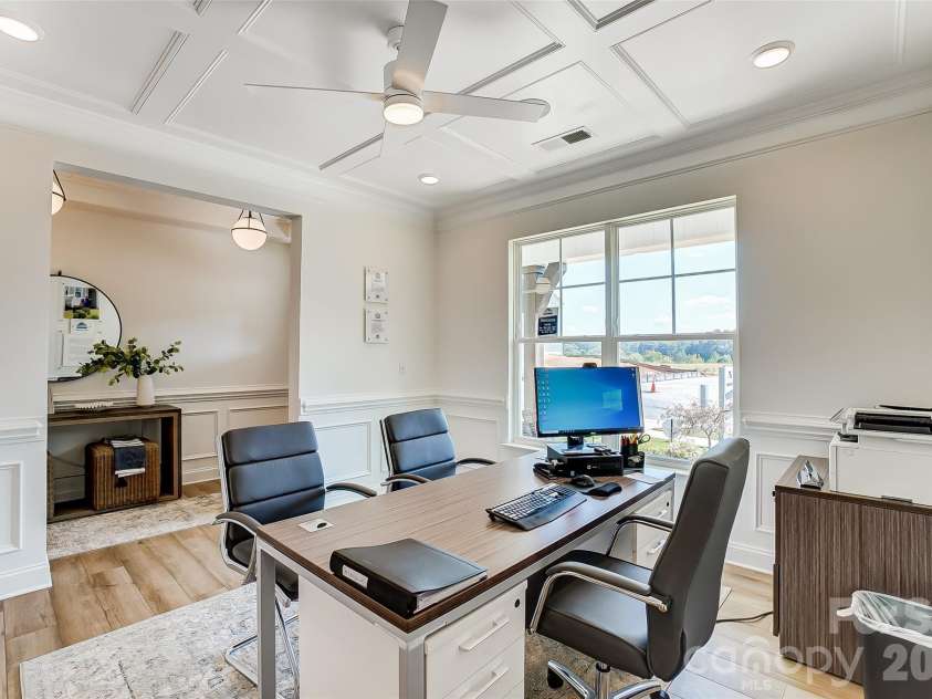 109 Summerhill Drive, Mooresville, NC 28115.  MLS# CAR4373648, YatesRealty ID 14922. Office
