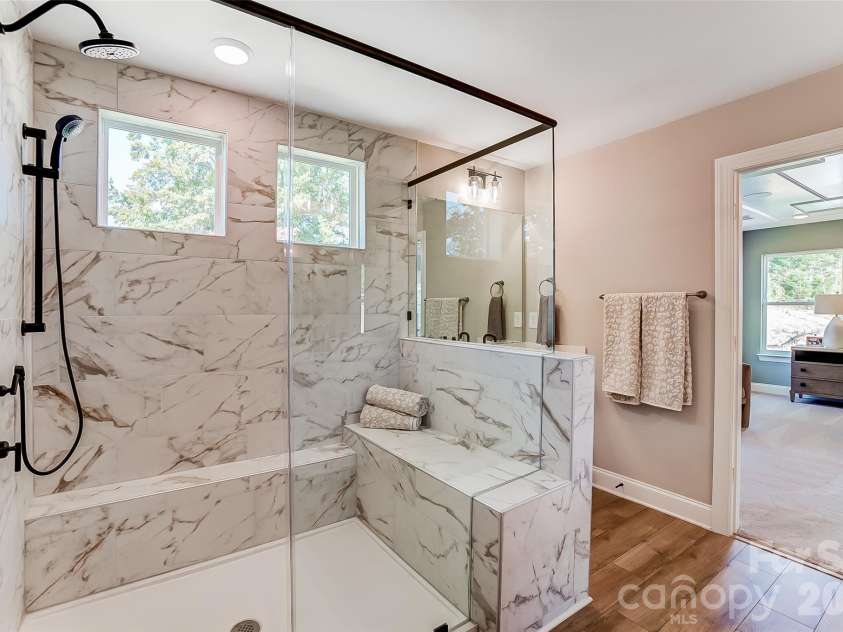 109 Summerhill Drive, Mooresville, NC 28115.  MLS# CAR4373648, YatesRealty ID 14922. Primary bathroom