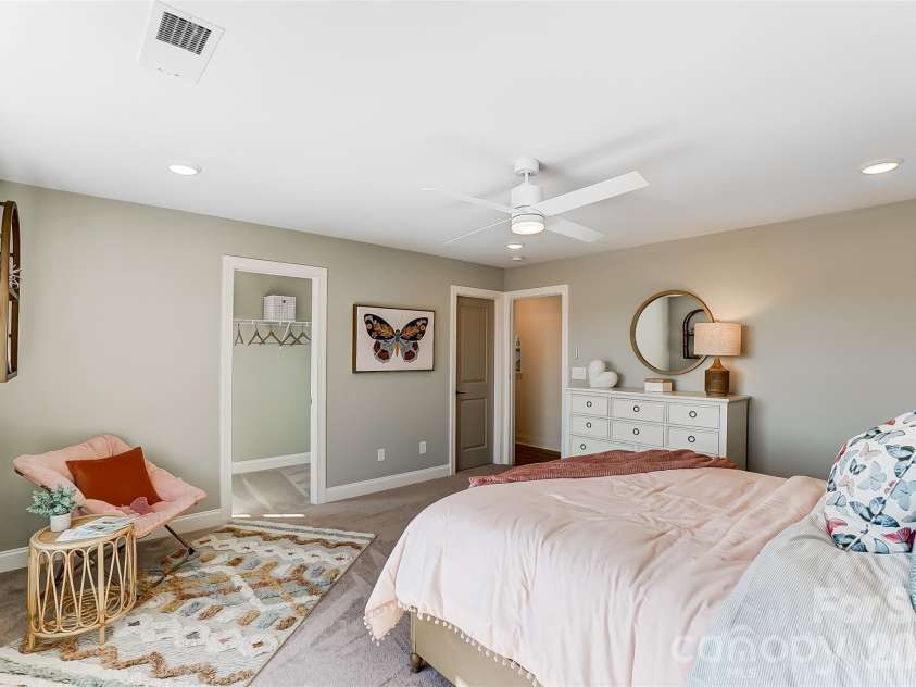 109 Summerhill Drive, Mooresville, NC 28115.  MLS# CAR4373648, YatesRealty ID 14922. Third-floor bedroom