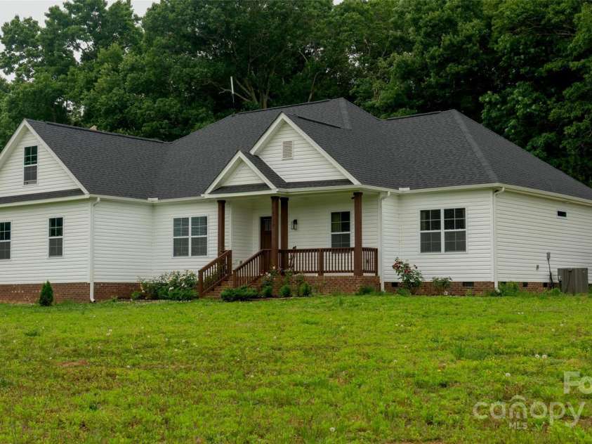 4710 Old Pageland Marshville Road, Monroe, NC 28112.  MLS# CAR4263344, YatesRealty ID 14922. 