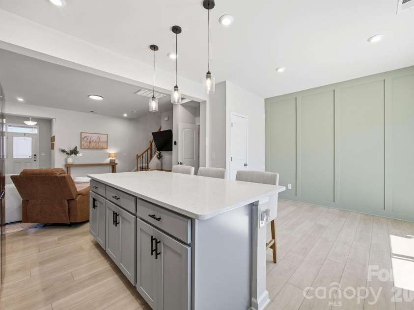 15617 Little Bluestem Street, Charlotte, NC 28278.  MLS# CAR4373465, YatesRealty ID 14925. Beautiful accent wall in the dining area