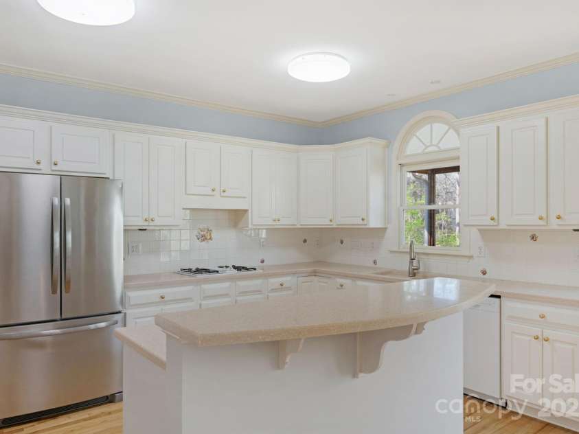 3109 Savannah Hills Drive, Matthews, NC 28105.  MLS# CAR4239036, YatesRealty ID 14925. 