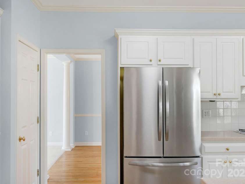 3109 Savannah Hills Drive, Matthews, NC 28105.  MLS# CAR4239036, YatesRealty ID 14925. 