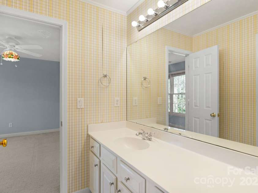 3109 Savannah Hills Drive, Matthews, NC 28105.  MLS# CAR4239036, YatesRealty ID 14925. 