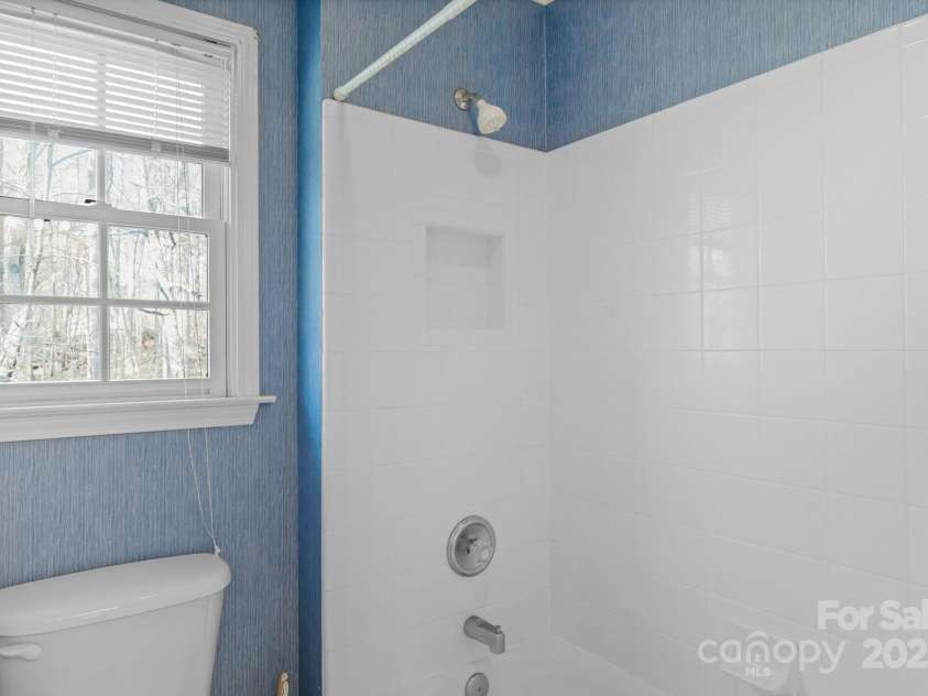 3109 Savannah Hills Drive, Matthews, NC 28105.  MLS# CAR4239036, YatesRealty ID 14925. 