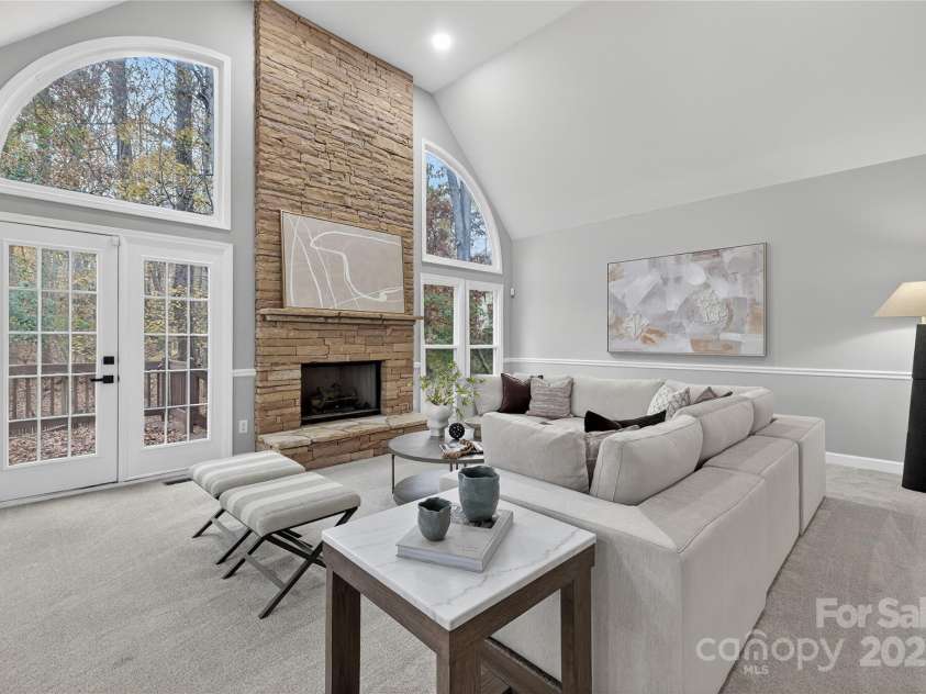 3109 Savannah Hills Drive, Matthews, NC 28105.  MLS# CAR4311056, YatesRealty ID 14925. 