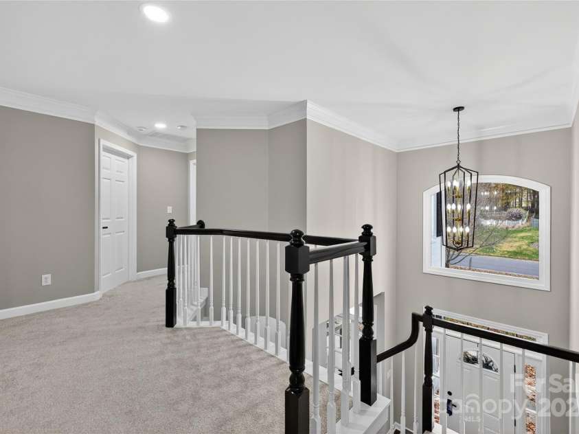 3109 Savannah Hills Drive, Matthews, NC 28105.  MLS# CAR4311056, YatesRealty ID 14925. 