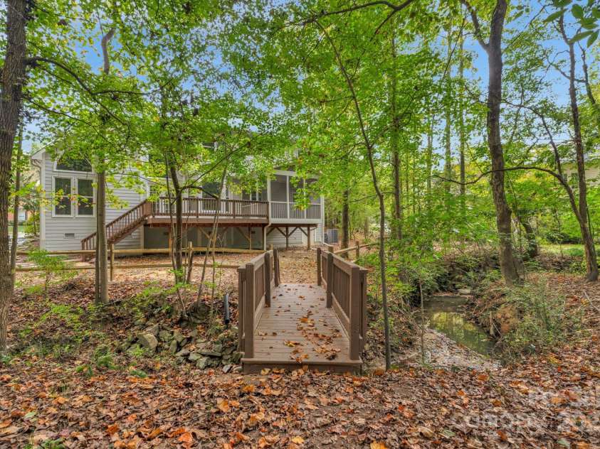 3109 Savannah Hills Drive, Matthews, NC 28105.  MLS# CAR4311056, YatesRealty ID 14925. 