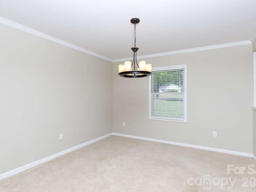 1711 Cricket Run, York, SC 29745.  MLS# CAR4373587, YatesRealty ID 14927. Dining Room