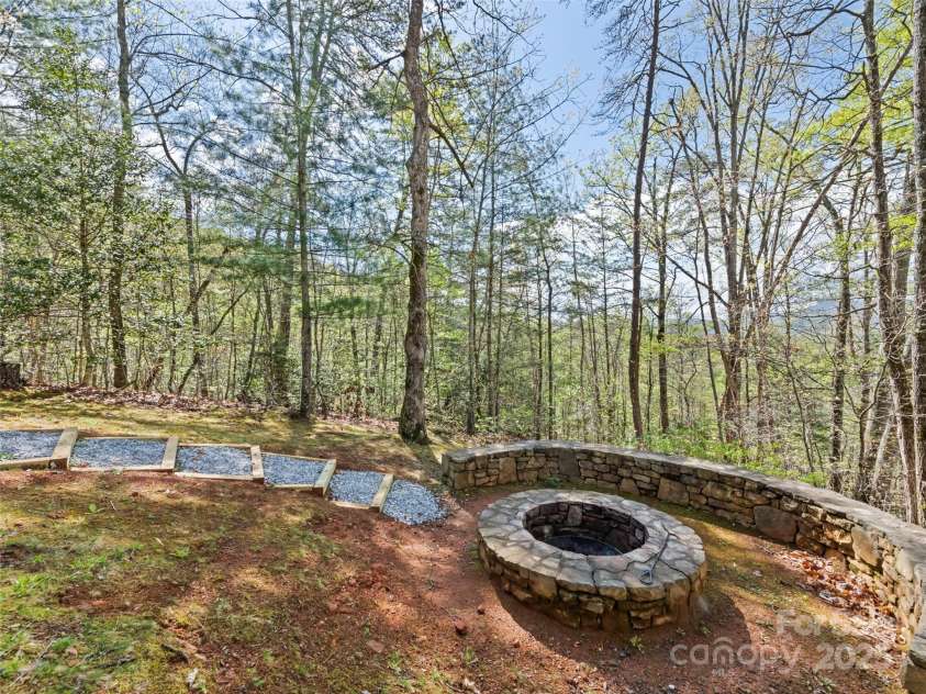 374 Rio Bravo Drive, Sylva, NC 28779.  MLS# CAR4252761, YatesRealty ID 14927. 