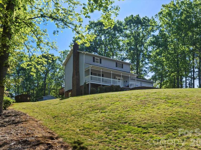 295 Cobblestone Drive, Marion, NC 28752.  MLS# CAR4373094, YatesRealty ID 14928. 