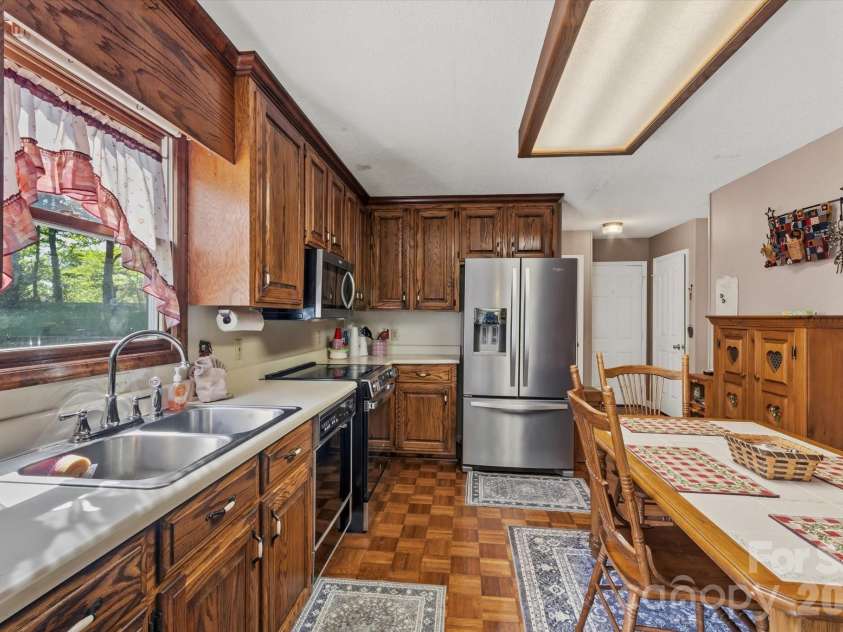 295 Cobblestone Drive, Marion, NC 28752.  MLS# CAR4373094, YatesRealty ID 14928. 