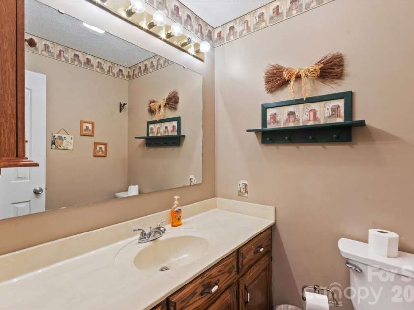 295 Cobblestone Drive, Marion, NC 28752.  MLS# CAR4373094, YatesRealty ID 14928. 