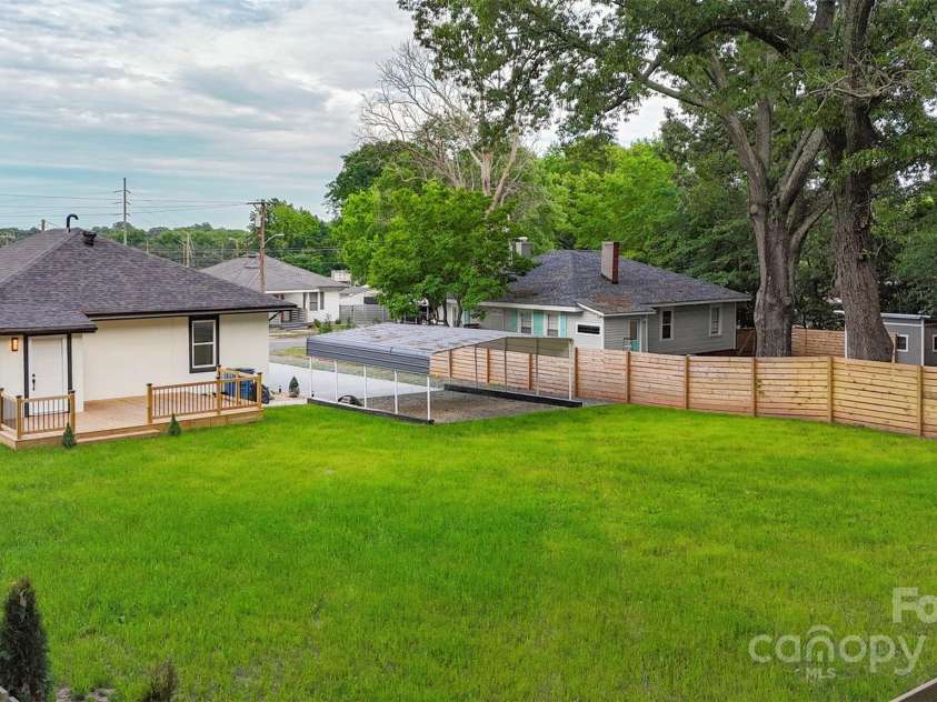 418 Link Street, Fort Mill, SC 29715.  MLS# CAR4259175, YatesRealty ID 14928. 