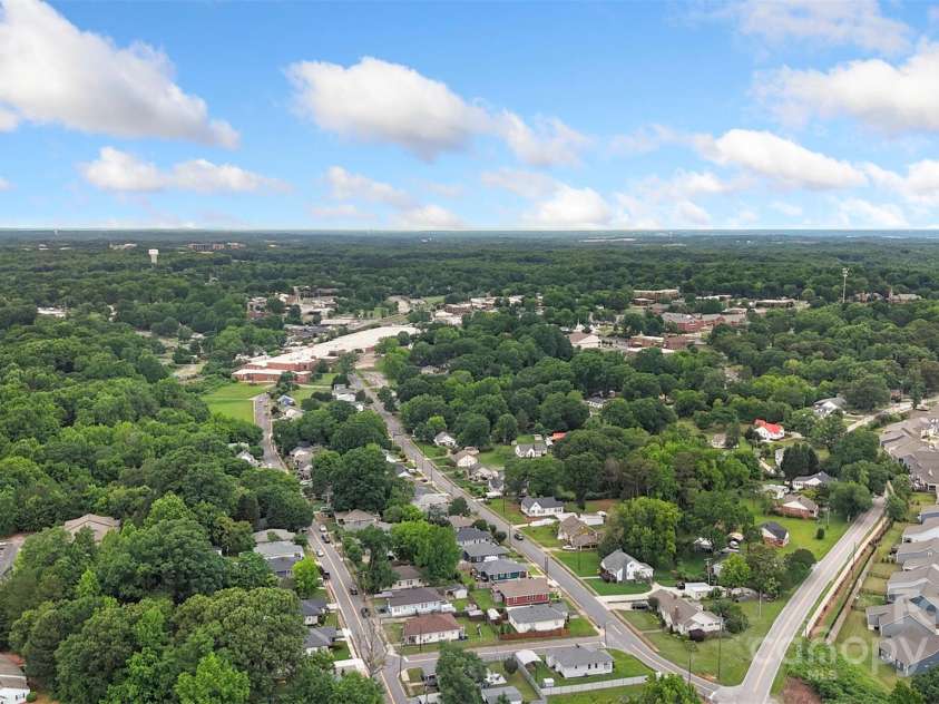418 Link Street, Fort Mill, SC 29715.  MLS# CAR4259175, YatesRealty ID 14928. 