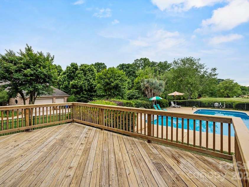 188 Turnberry Lane, Mooresville, NC 28117.  MLS# CAR4255890, YatesRealty ID 14929. 