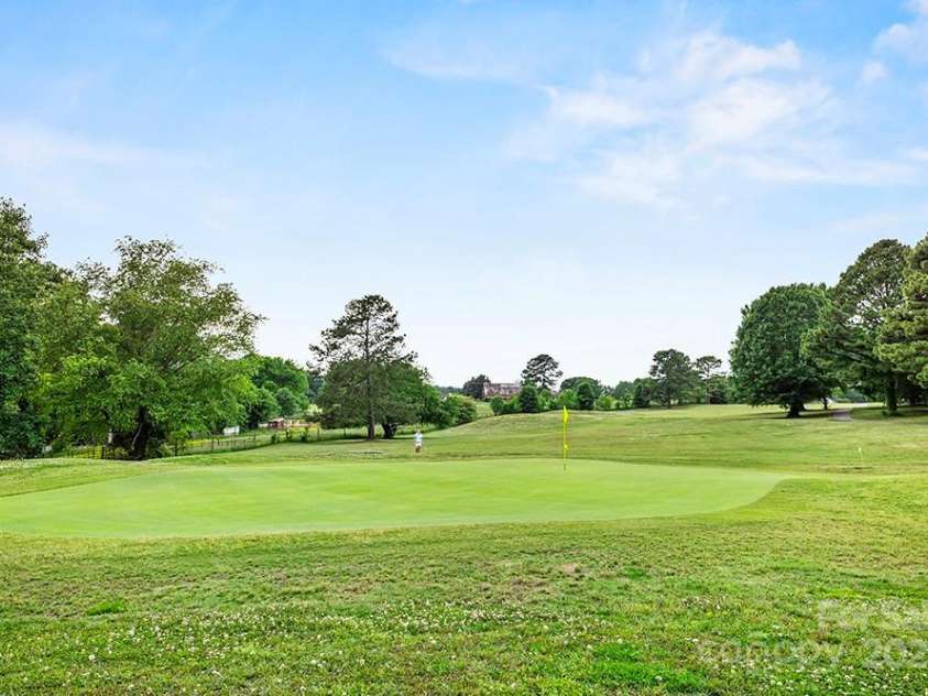 188 Turnberry Lane, Mooresville, NC 28117.  MLS# CAR4255890, YatesRealty ID 14929. 