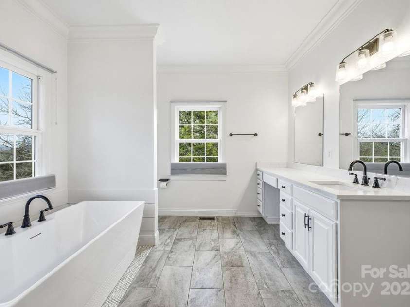 38 Sweetwater Oaks Drive, Fletcher, NC 28732.  MLS# CAR4331629, YatesRealty ID 1493. 