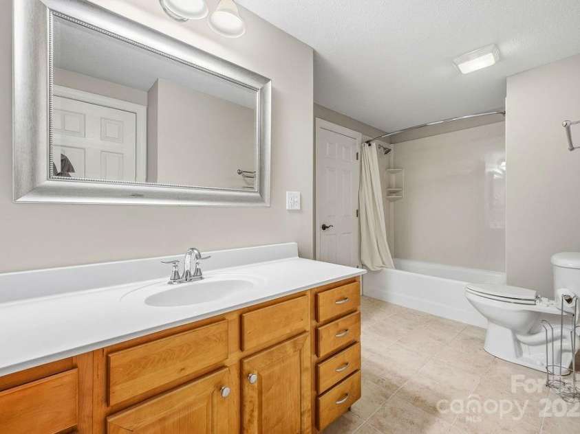 38 Sweetwater Oaks Drive, Fletcher, NC 28732.  MLS# CAR4331629, YatesRealty ID 1493. 