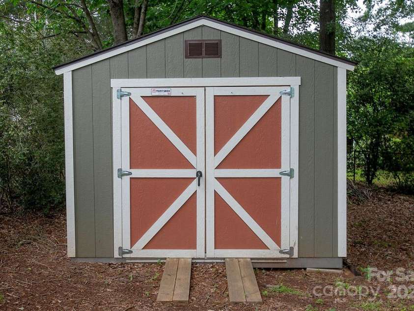 1610 Ford Street, Charlotte, NC 28216.  MLS# CAR4257993, YatesRealty ID 14930. You also have a 120-square foot shed to store your lawn equipment and bikes and such.