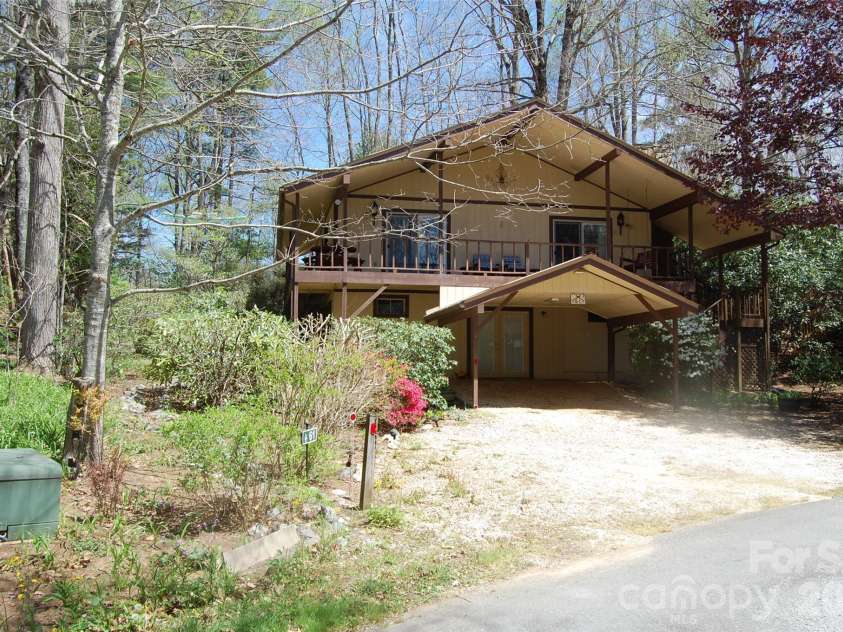 61 Dew Drop Loop, Newland, NC 28657.  MLS# CAR4374054, YatesRealty ID 14930. 