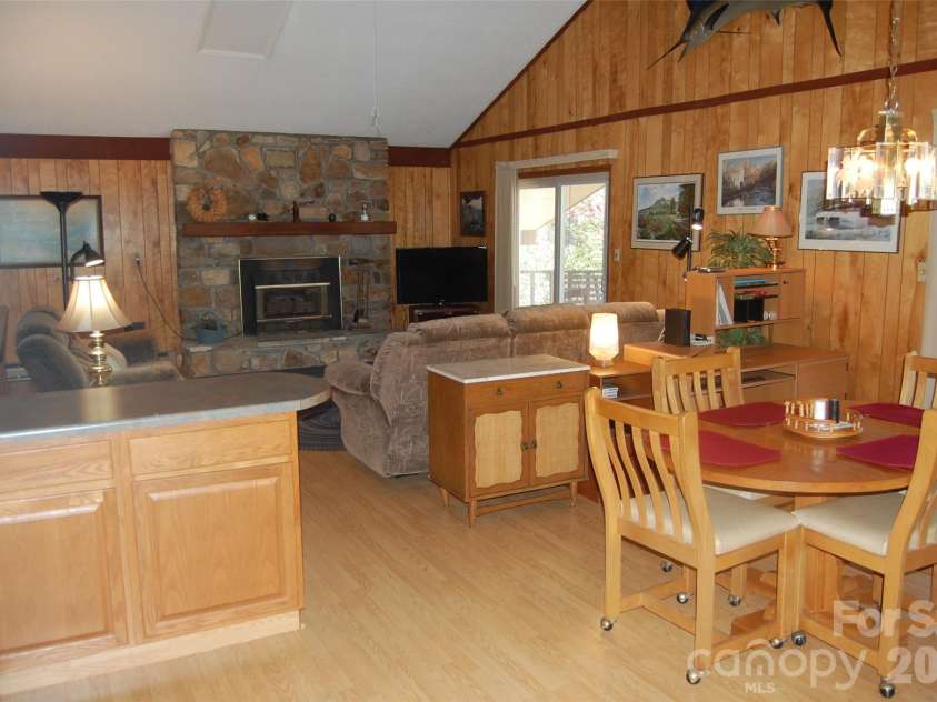 61 Dew Drop Loop, Newland, NC 28657.  MLS# CAR4374054, YatesRealty ID 14930. 