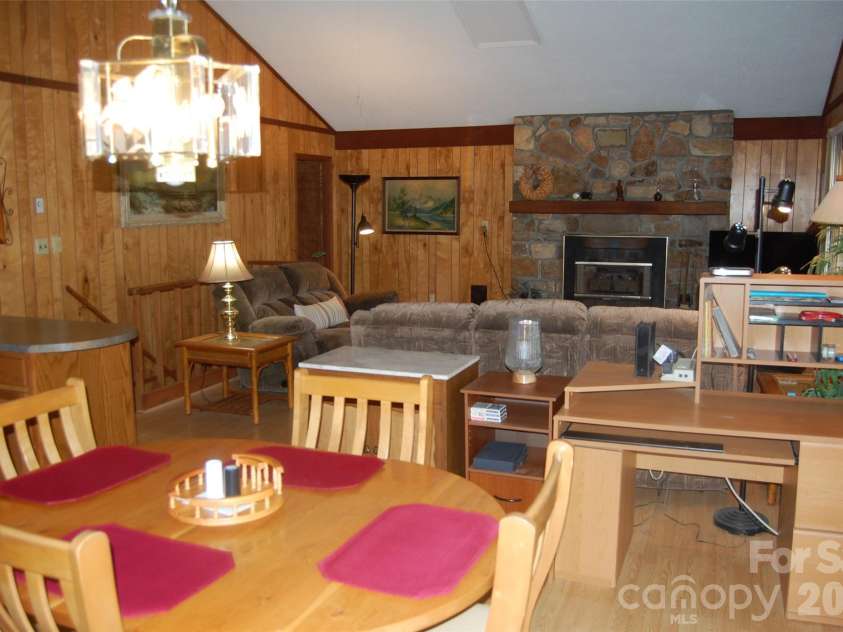 61 Dew Drop Loop, Newland, NC 28657.  MLS# CAR4374054, YatesRealty ID 14930. 