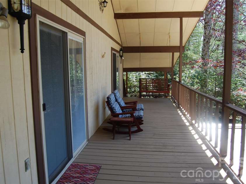61 Dew Drop Loop, Newland, NC 28657.  MLS# CAR4374054, YatesRealty ID 14930. 