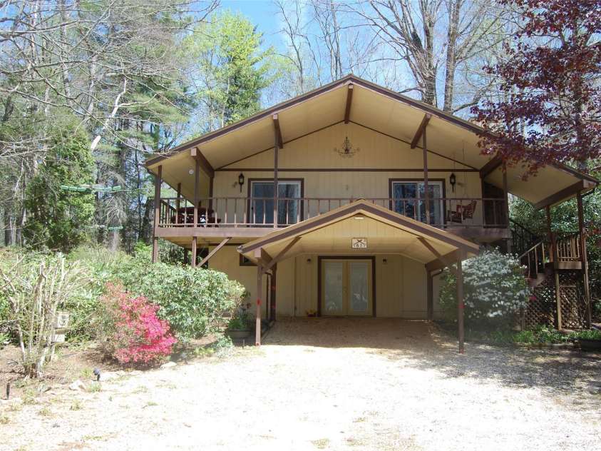 61 Dew Drop Loop, Newland, NC 28657.  MLS# CAR4374054, YatesRealty ID 14930. 