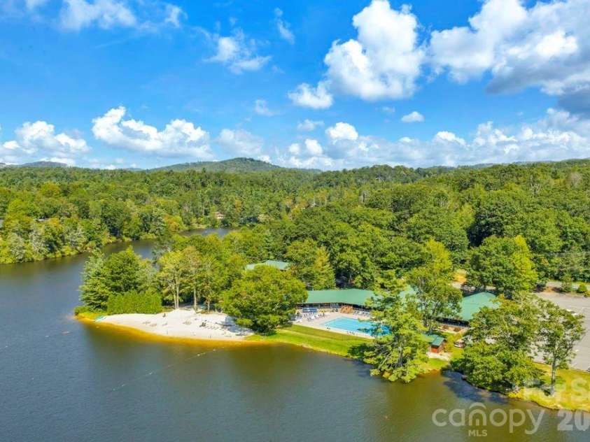 61 Dew Drop Loop, Newland, NC 28657.  MLS# CAR4374054, YatesRealty ID 14930. 